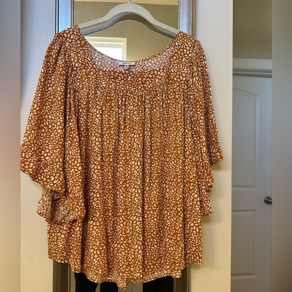 Jodifl Boutique flowy women’s blouse top Large